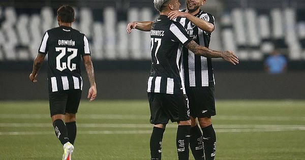 Botafogo Goleia Juventude E Sobe Para Terceira Posi O No Brasileir O