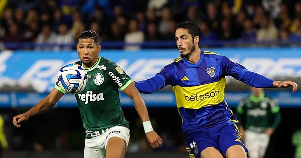 Mãos ao alto': a polêmica arbitragem do último Boca x Palmeiras - Placar -  O futebol sem barreiras para você