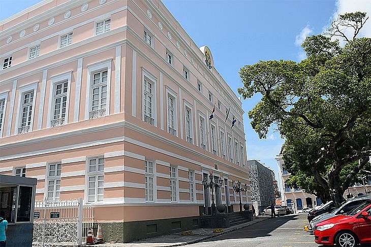 Cartão Escola 10 é aprovado na ALE e deve entrar em vigor este ano - TNH1