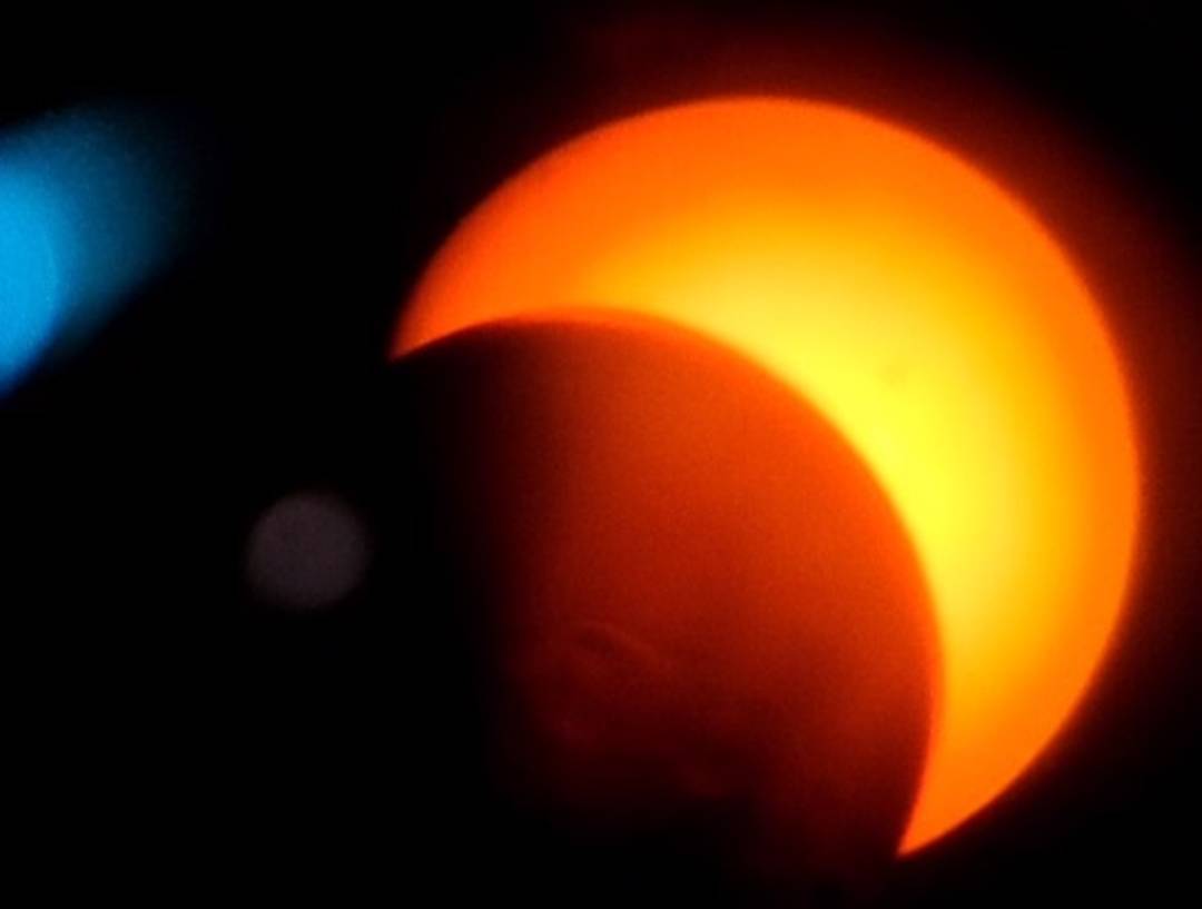 Qual vai ser a gambiarra que você vai fazer pra ver o eclipse de hoje?  14/10/23 : r/Gambiarra