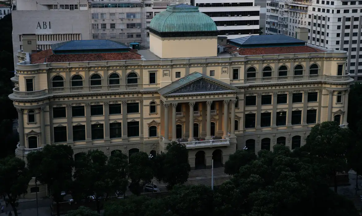 Biblioteca Nacional recebe, em média, 80 mil publicações por ano