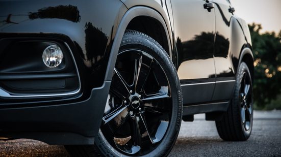 Imagem Chevrolet apresenta versão especial da Tracker: Midnight