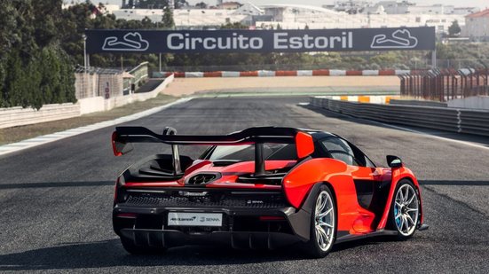 Imagem McLaren Senna desembarca no Brasil para participar do Salão de SP