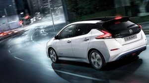 Imagem Elétrico Nissan Leaf começa a ser vendido no Brasil: confira preço