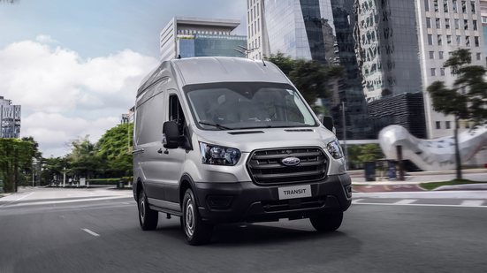 Imagem Ford Transit é a primeira van automática à venda no Brasil