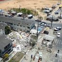 A Defesa Civil informou que evacuou cinco blocos vizinhos ao local de impacto, num total de 20 apartamentos - Vasni Soares/TV Pajuçara