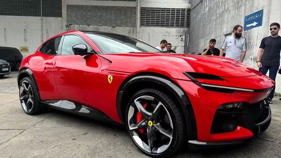 Ferrari apreendida em operação que prendeu Deolane Bezerra e dono da Esportes da Sorte - Foto: Polícia Civil/Divulgação