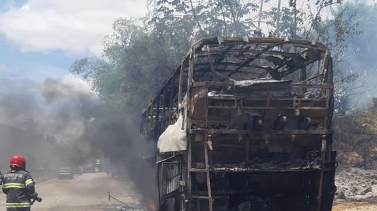 Não houve vítimas na ocorrência, informou a corporação - Divulgação / Corpo de Bombeiros