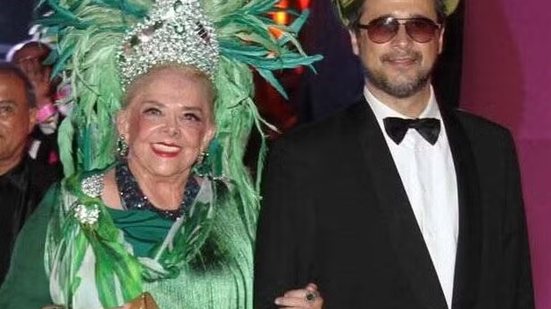 Regina Gonçalves, socialite e moradora do luxuoso edifício Chopin, com José Marcos Chaves Ribeiro - Arquivo Pessoal