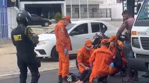 Mulher foi socorrida pelos Bombeiros - Foto: Reprodução/Rádio Pajuçara