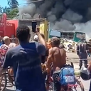 Imagem Incêndio atinge garagem de ônibus da Veleiro no Trapiche da Barra