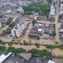 Chuvas fortes em SC provocam alagamentos e 200 têm que sair de casa - Coredec / Joinville