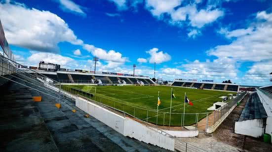 Alvinegro e Azulão vão duelar neste domingo, 15, às 16h, no Estádio Coaracy da Mata Fonseca - @ojoaovictorodrigues / Ascom ASA