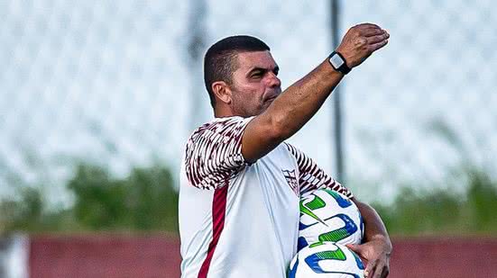 Umberto Louzer volta para o Galo um ano e meio após a demissão - Divulgação/CRB