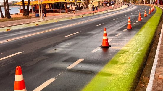 Uma nova Faixa Verde foi instalada na orla da Ponta Verde - Cortesia