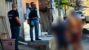 Agentes do 13º DP deram cumprimento ao mandado de busca e apreensão - Foto: Cortesia/PCAL