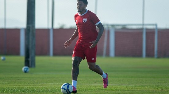 O lateral-esquerdo Willian Formiga - Francisco Cedrim / CRB