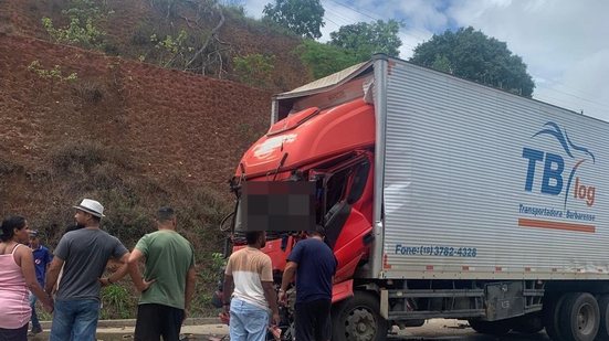 Acidente entre caminhões deixa uma pessoa morta em Teotônio Vilela - Reprodução