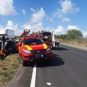 O acidente aconteceu no km 243 da BR e envolveu um veículo Ford Fiesta - Foto: Cortesia/PRF