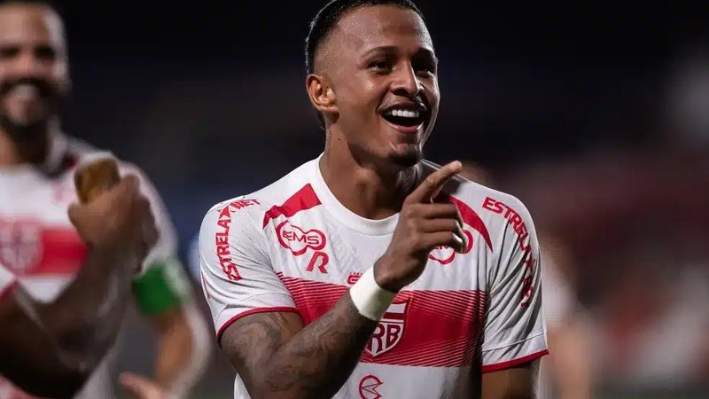 CRB anuncia que Léo Pereira vai se apresentar para iniciar pré-temporada - Francisco Cedrim/CRB