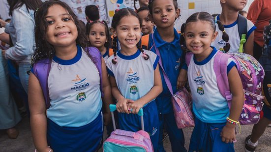 Pré-matrícula online oferta 10 mil vagas para novos alunos da rede pública de Maceió - Ascom Semed