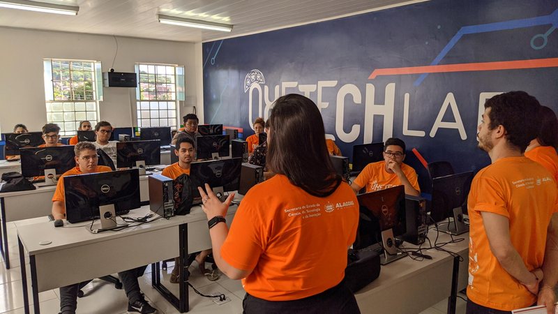 800 Vagas Gratuitas: Programa OxeTech Oferece Cursos de Tecnologia em Diversas Áreas