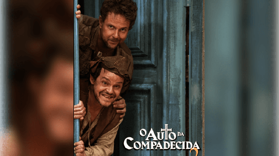 "O Auto da Compadecida 2" traz de volta uma das duplas mais queridas do cinema nacional, João Grilo e Chicó (Imagem: Divulgação digital | Conspiração Filmes)