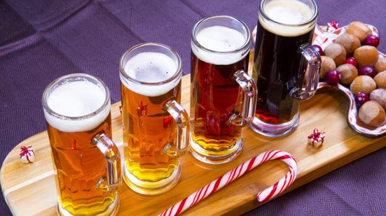 Pratos natalinos podem combinar com cerveja (Imagem: MaxyM | Shutterstock)