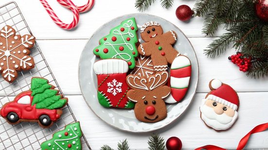 Biscoitos decorados com glacê (Imagem: New Africa | Shutterstock)