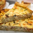 Quiche vegana de alho-poró e cenoura (Imagem: barmalini | Shutterstock)