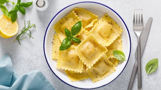 Ravioli recheado com abóbora e chia (Imagem: Sea Wave | Shutterstock)