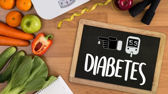 Alimentação saudável e prática regular de atividade física são importantes para controlar o diabetes (Imagem: one photo | Shutterstock)