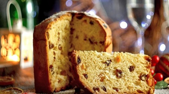 Panetone de frutas (Imagem: melei5 | Shutterstock)