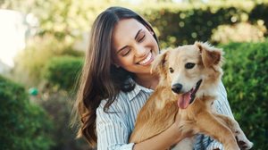 Alguns cuidados são importantes em casos de envenenamento (Imagem: PeopleImages.com - Yuri A | Shutterstock)