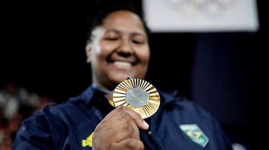 2024.08.02 - Jogos Olímpicos Paris 2024 - Judo Feminino - Beatriz Souza recebe a medalha de ouro | Alexandre Loureiro / COB