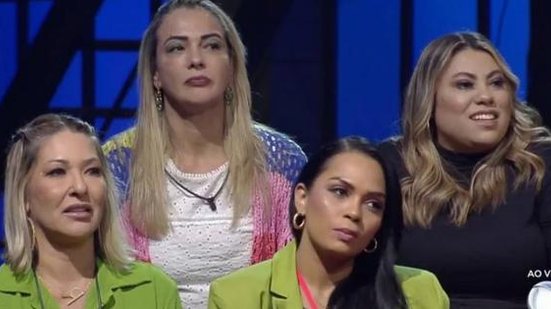 Mulheres participaram da primeira etapa da dinâmica valendo um carro no Power Couple Brasil | Foto: Reprodução TV