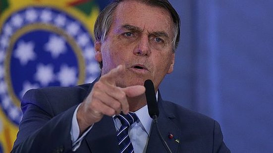 O presidente Jair Bolsonaro participa de cerimônia de abertura da Semana das Comunicações, no Palácio do Planalto | Foto: Pedro Lareira / Folhapress