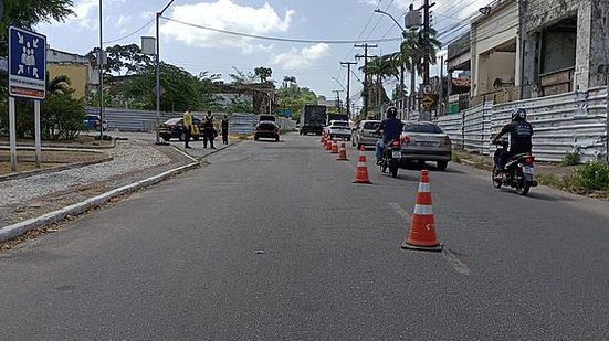 A liberação das vias foi recomendada pela Defesa Civil de Maceió, após a diminuição do alerta de risco. | Foto: Cortesia / DMTT