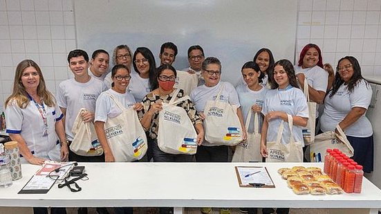 Foto: Turma de Culinária Básica em aula inaugural