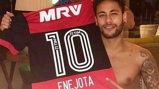 Neymar já posou com camisa do Flamengo | Crédito: Instagram / Reprodução