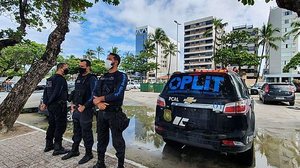 Prisão foi realizada por policiais civis da Oplit em agência bancária da capital | Ascom PC-AL