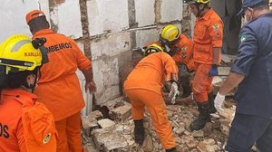 Bombeiros foram acionados para o resgate do pedreiro | Foto: Cortesia / Corpo de Bombeiros