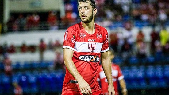 Felipe Menezes vai precisar passar por cirurgia no joelho | Pei Fon / TNH1