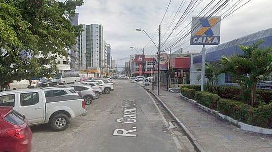 Caso foi registrado na rua da Caixa, na Avenida Jangadeiros Alagoanos | Reprodução / Google Street View