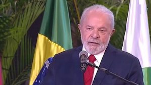 Imagem Em Foz do Iguaçu, Lula é questionado por criança sobre o preço da picanha; assista ao vídeo