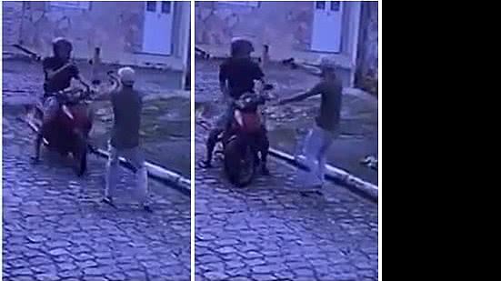 Imagem Vídeo mostra assalto à mão armada no Barro Duro; criminoso fugiu em moto roubada