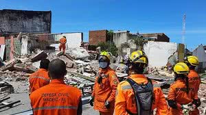 O desabamento foi registrado na Rua Santa Júlia e não há relatos de vítimas | Foto: Erik Maia / Ascom Defesa Civil