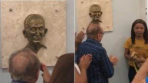 Imagem Arapiraca 95 anos: símbolo da cultura, Zezito Guedes é eternizado com busto em frente a museu