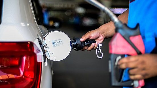 Preço médio da venda do diesel para as distribuidoras passará de R$ 5,61 para R$ 5,41 por litro | Foto: Marcello Casal jr/Agência Brasil