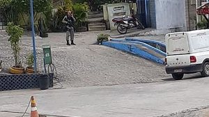 Imagem Homens invadem agência bancária em Paulo Jacinto e levam dinheiro e armas de vigilantes